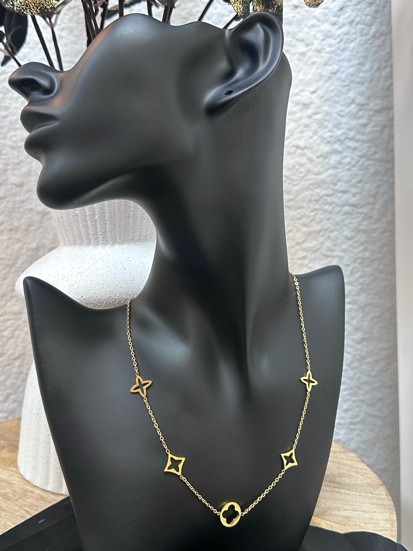 Collier Sloane