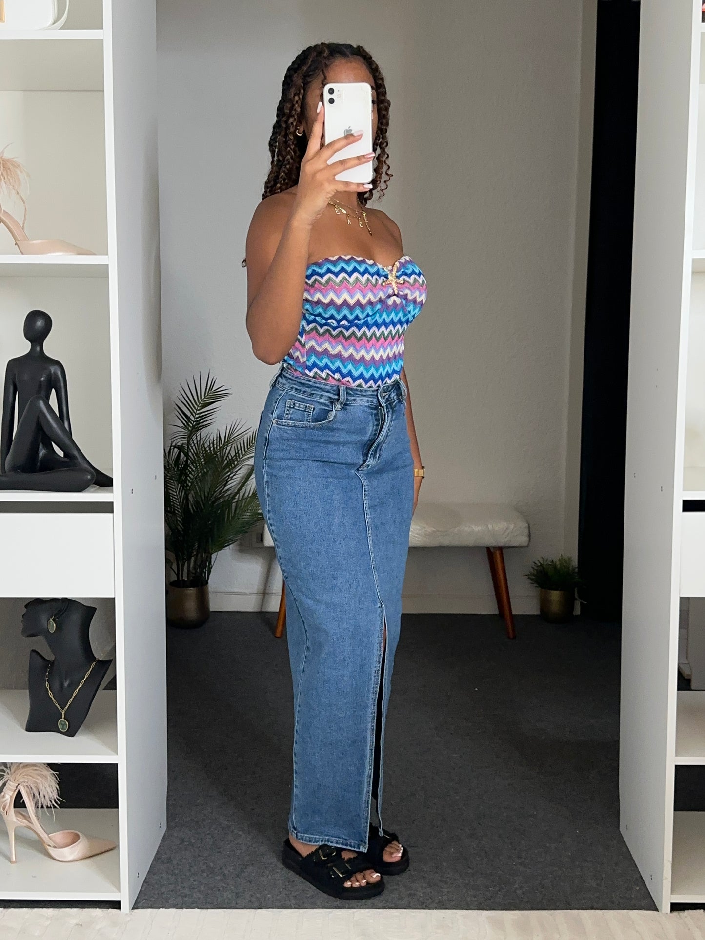 Jupe Longue en Jean – Coupe Droite & Fente Frontale