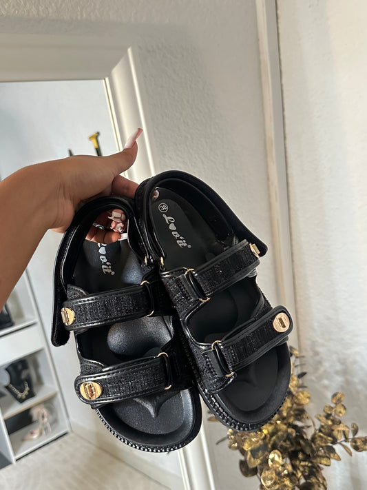 Sandales - Noir & Dorées Chic